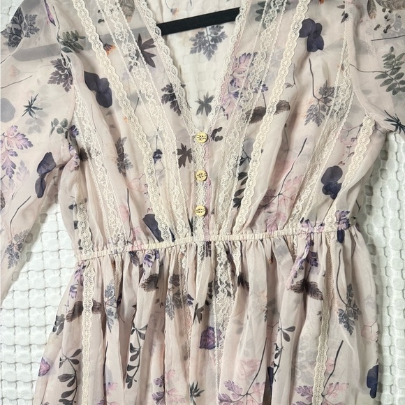 POL Floral Long Sleeve Chiffon Dress in Pink/Purple - Picture 3 of 12